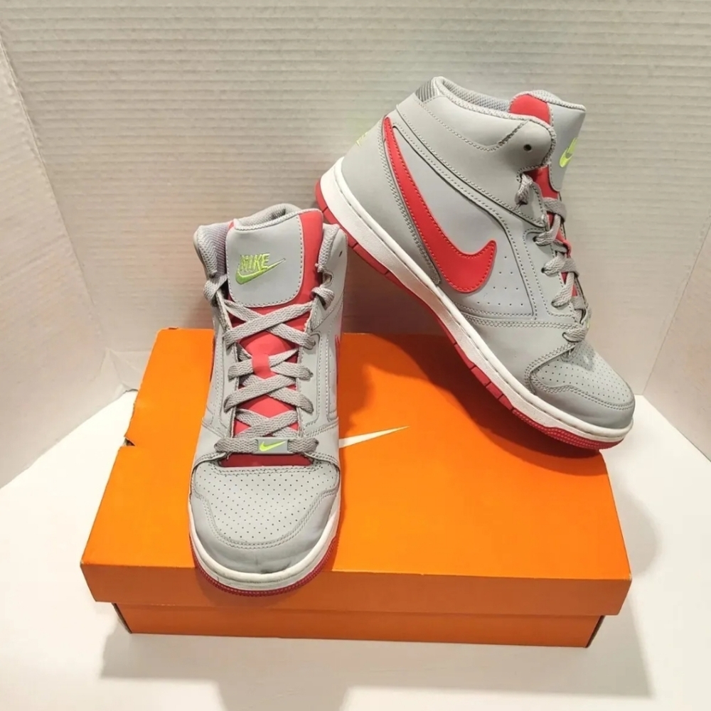 NIKE PRESTIGE High Top Shoes Women Size 8.5 PREOWNED